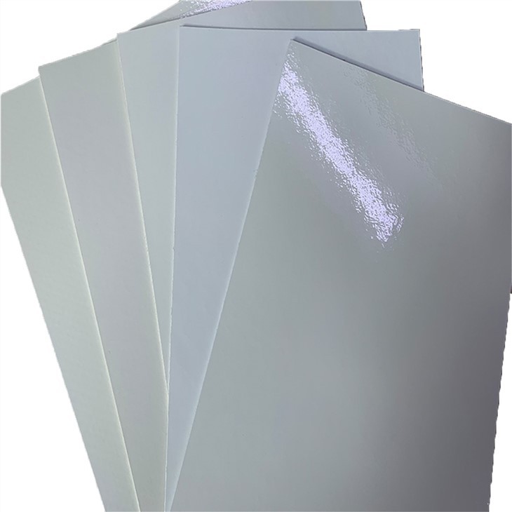 What’s The Difference Between Fiberglass And FRP?