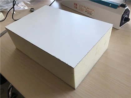 Paneles de sándwich de PU aislantes de FRP para espacio para el congelador